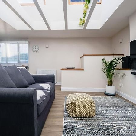 Light And Spacious Loft Apartment In Town Centre サウサンプトン エクステリア 写真