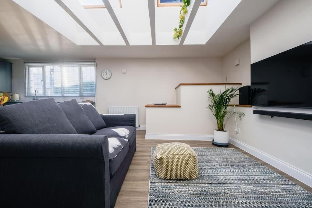 Light And Spacious Loft Apartment In Town Centre サウサンプトン エクステリア 写真