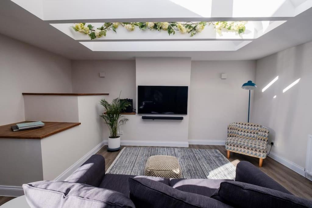 Light And Spacious Loft Apartment In Town Centre サウサンプトン エクステリア 写真