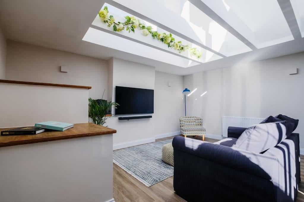 Light And Spacious Loft Apartment In Town Centre サウサンプトン エクステリア 写真